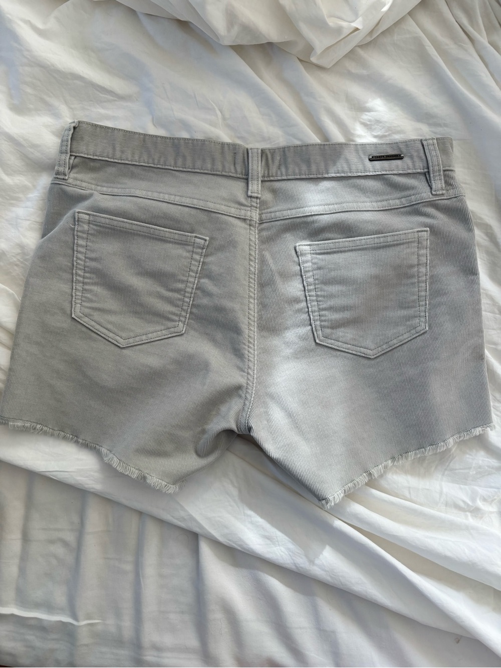 Carve Designs Oahu 4” shorts in quarry grey - Picture 7 of 12